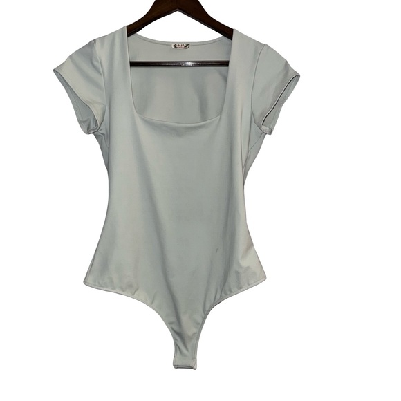 Free People Intimately Square Neck Short Sleeve Bodysuit Sage Green pistachio M - Picture 2 of 5